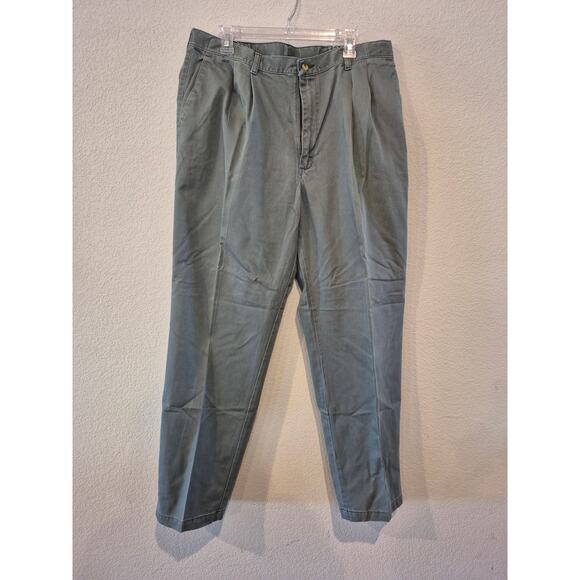 Timber Creek By Wrangler Men's Size 36x32 Casual Pleated Pants Gray - Picture 1 of 6
